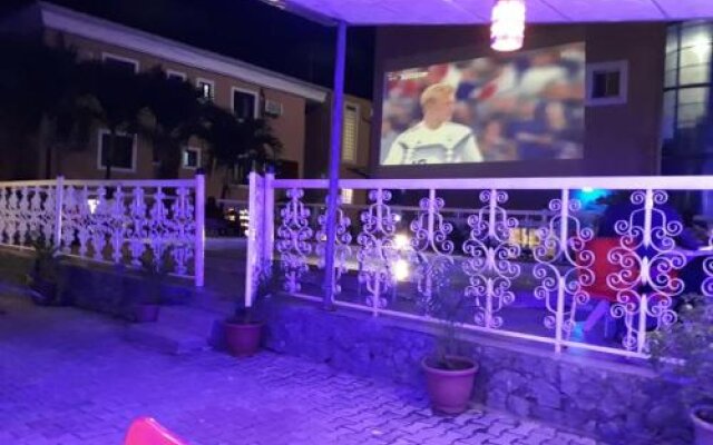 Presken Hotels @ Opebi, Lagos