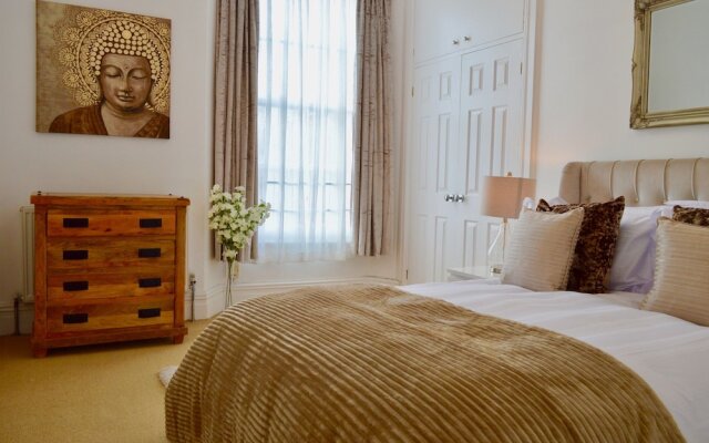 2 Bedroom Apartment With Parking