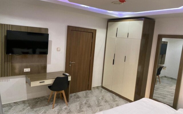 1 Oak Apartments Guzape