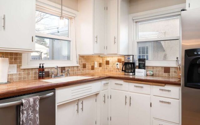 Beard Avenue Bungalow!