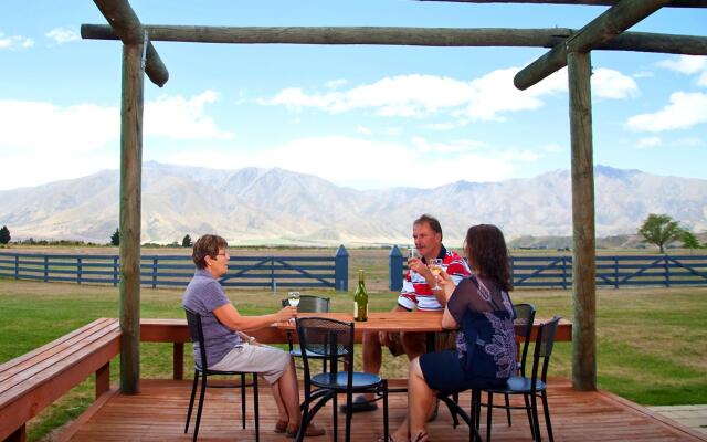 Discovery Countrytime Hotel