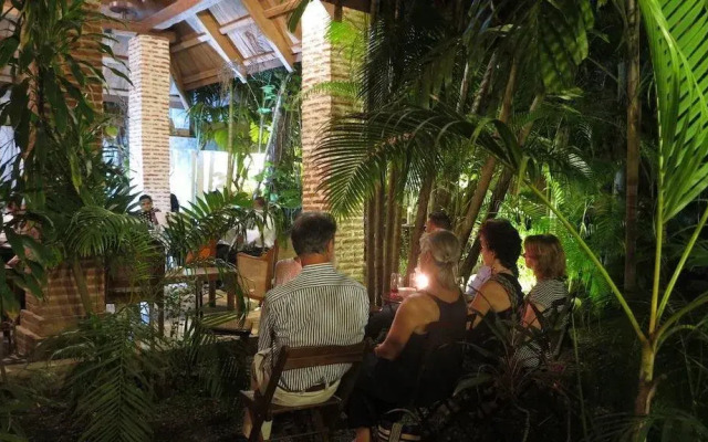 Casa Real Del Cabrero by Soho