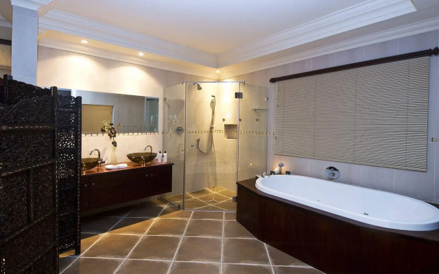 Villa Paradisa Guest House