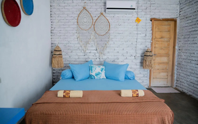 Woywoy Paradise – Guest Rooms – Bira