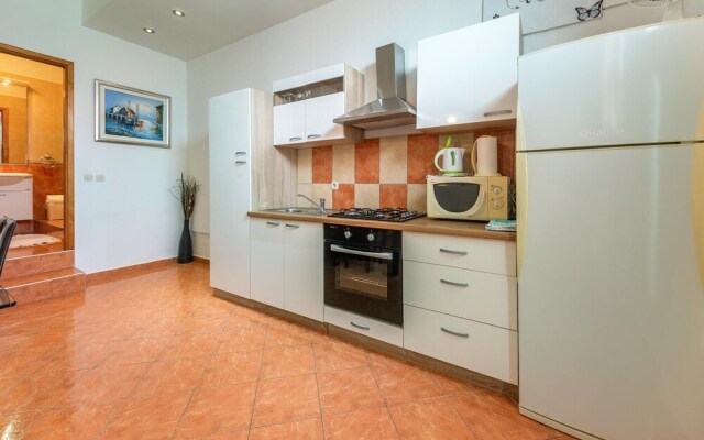 Awesome Apartment in Zadar With 1 Bedrooms and Wifi