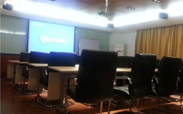 Hanting Express Hotel Zhuhai Gongbei Kouan