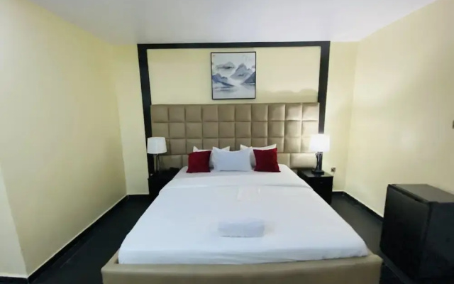 Light Spring Hotel