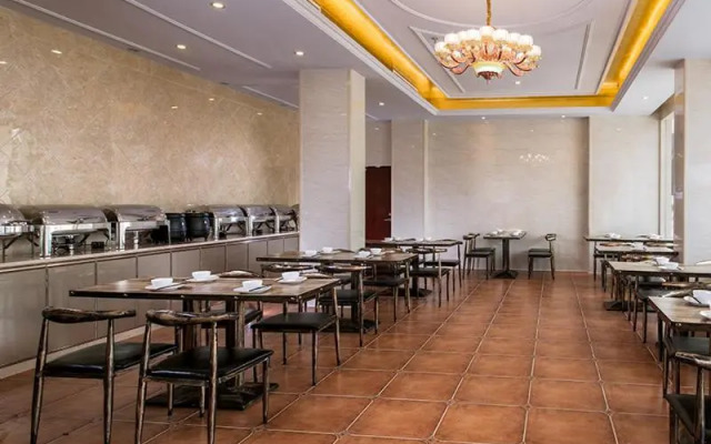 Vienna Hotel (Jieyang Rongcheng Jinxian Gate Tower)