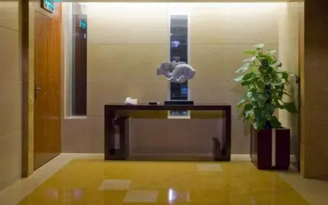 Peninsula Hotel