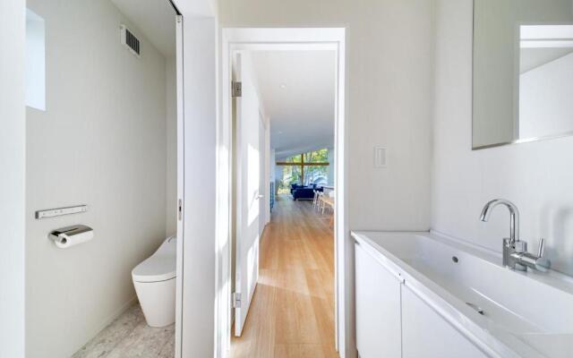 Sanzan Chalet by Hakuba White Fox Company