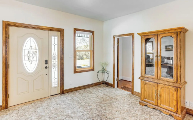 Patio & Mountain Views: Farmhouse in Mancos!