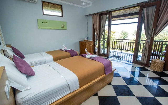 The Tanis Villas & Lembongan Express Bali