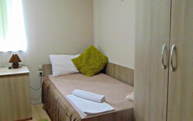 Garni Hotel Tri "O"