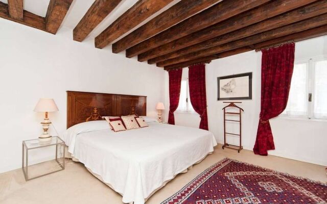 San Marco Small
