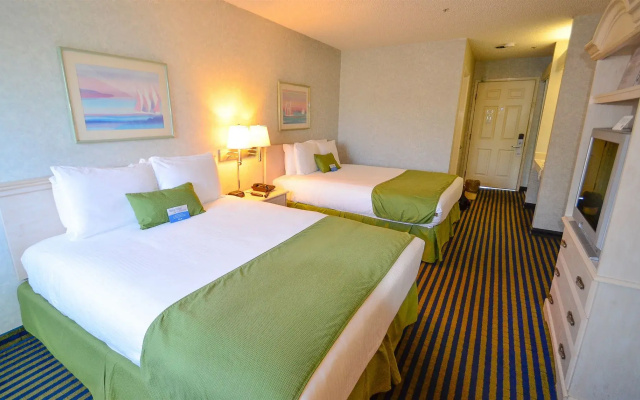 Ocean Pacific Lodge