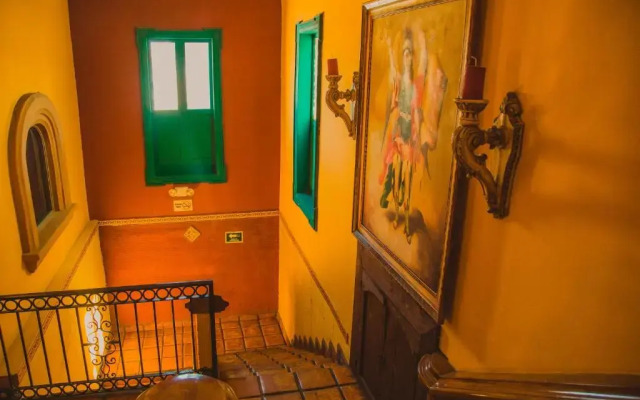 Hotel Cosmos Don Carlos