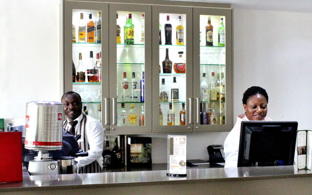 Отель Alisa North Ridge