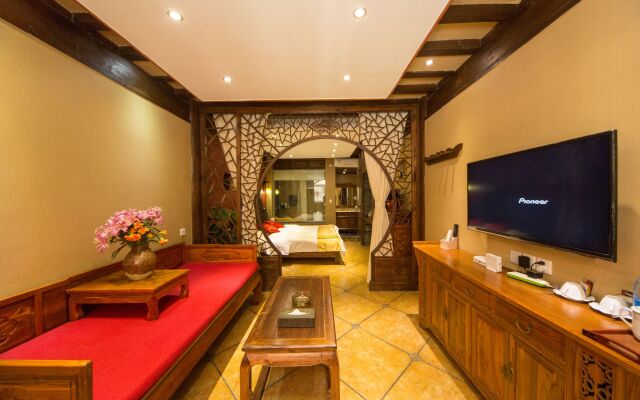 Lijiang He Mu Ju Family Inn