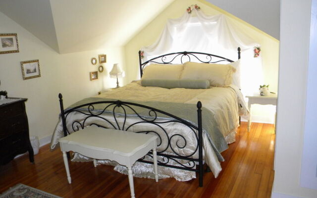The Decker House Bed & Breakfast