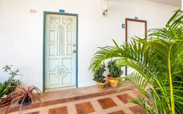 1 Bedroom 716 High Floor Seaview