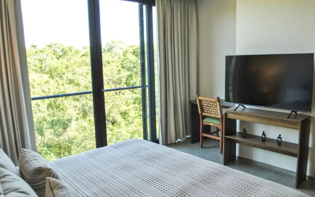 Celestial Penthouse with Private Jacuzzi