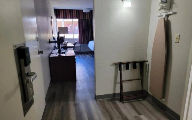 Country Hearth Inn Dothan