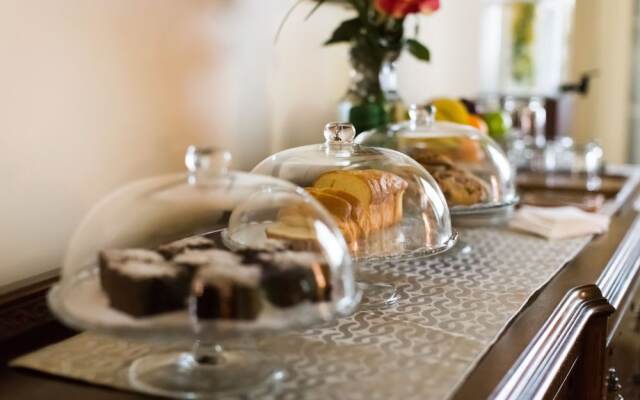 Stonehurst Place Bed & Breakfast