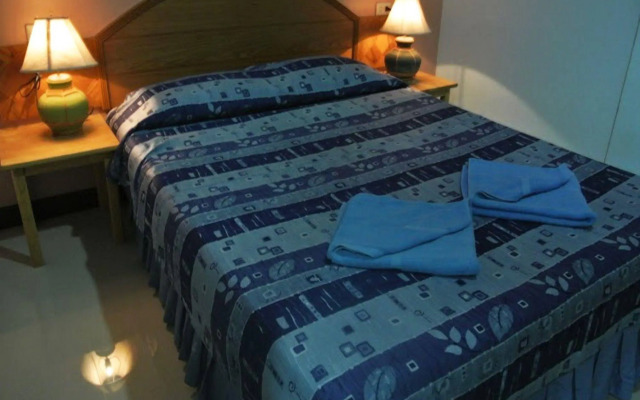 Silla Patong Hostel