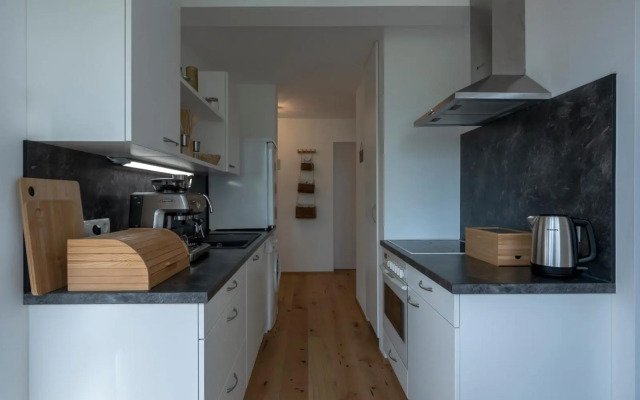 TAMLiving Great View Center 3 Bridges Castle