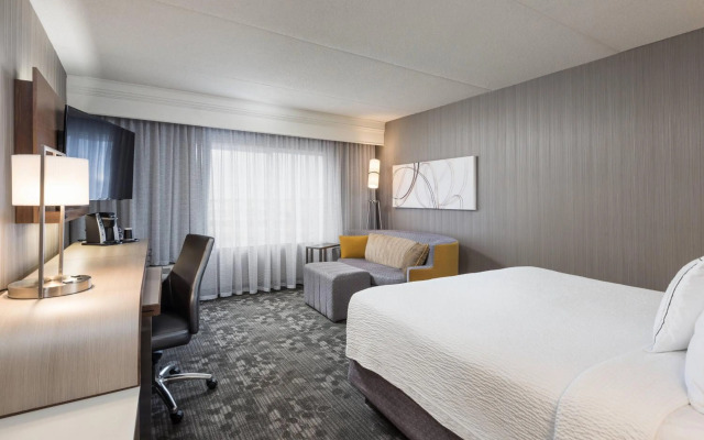 Courtyard by Marriott Toronto Vaughan