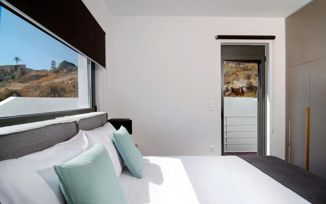 Seametry Luxury Living Apartments Adults Only