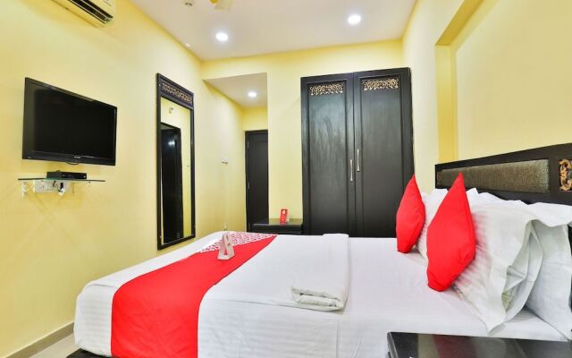 OYO 14549 Hotel Lotus Residency