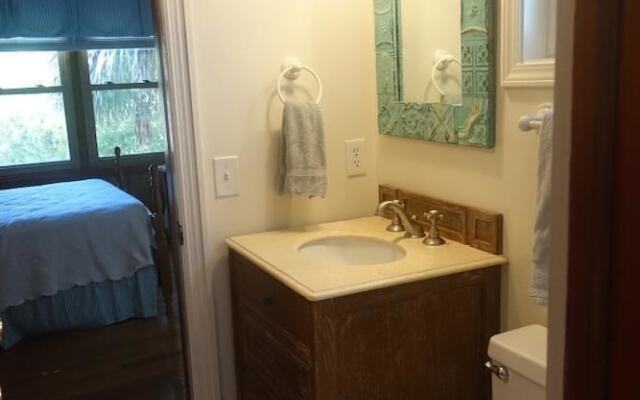 Lindsay House - 6 Br Home