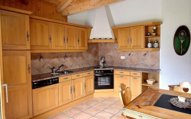 Very Nice 3.5 Rooms at 500m From the Cableway