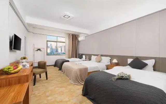 Haikou 9+1 Hotel (Meilan Airport)