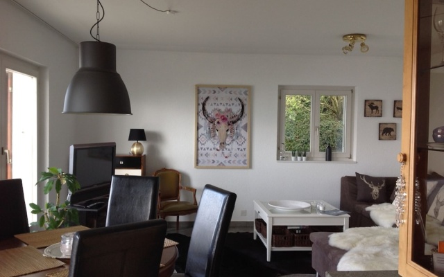 Beautifully Situated House With a View of the Mountain World – Guest Rooms – Crans Montana