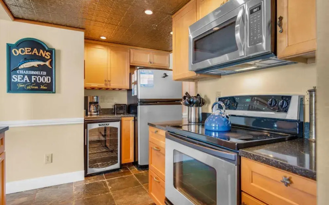 Tristan Towers Unit 1B