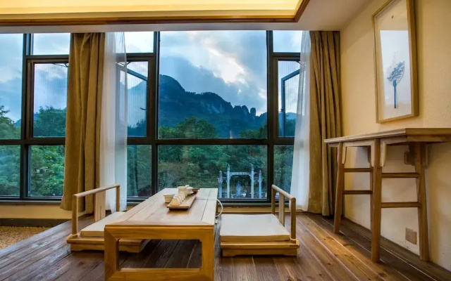 Wuyishan Old Street Hill Lodge