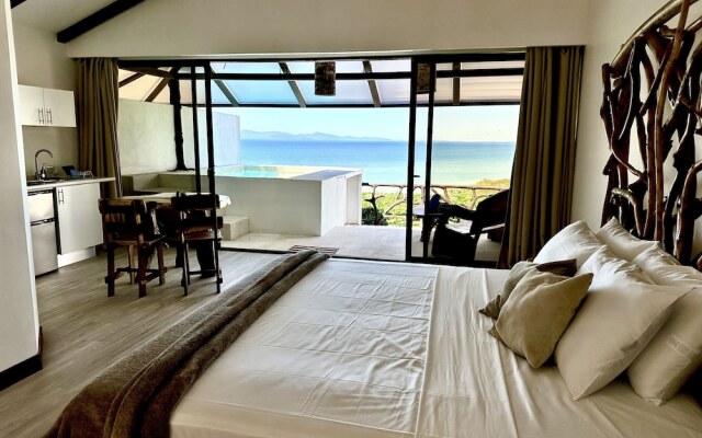 Akua Ocean View Suites