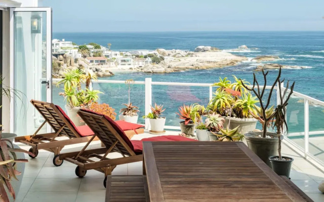 Private Pool Tranquility at Ocean Penthouse Retreat