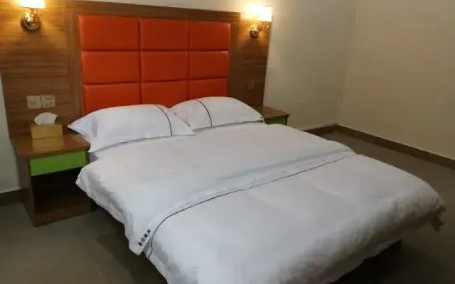 Fuyuan Apartment
