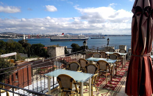 Emre Hotel