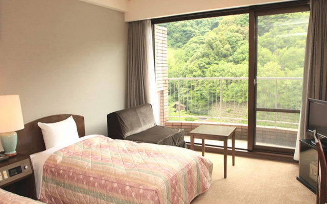 Takeo Century Hotel – Guest Rooms – Takeo