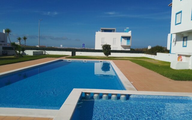 Baluarte Citadino-Baleal Beach Lodge
