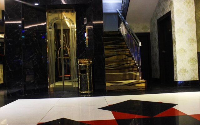 Cardinal Lucky Star Hotel Batam