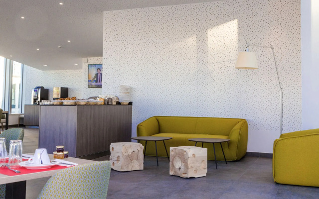 Appart Hotel Odalys City Paris XVII