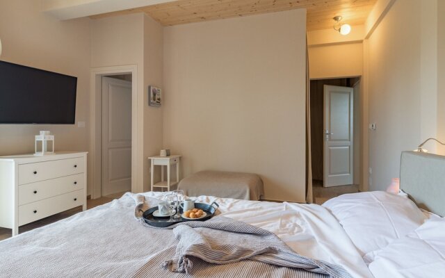 Luxurious Villa in Butkovici with Pool & Hot Tub