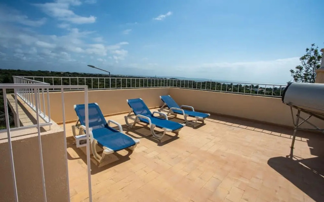 11 Marinha Two Bedroom Apt at Praia do Marinha