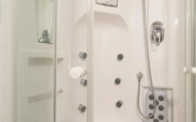 Foteini Apartment Walk to Beach Wifi Car Not Required - 2618