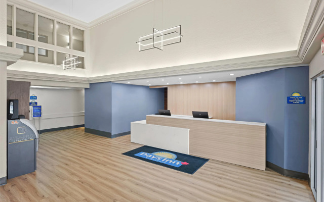 Days Inn by Wyndham Regina